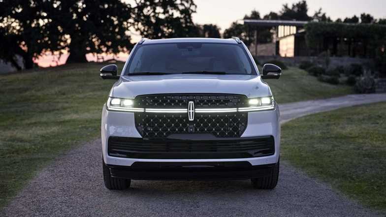 2025 Lincoln Navigator